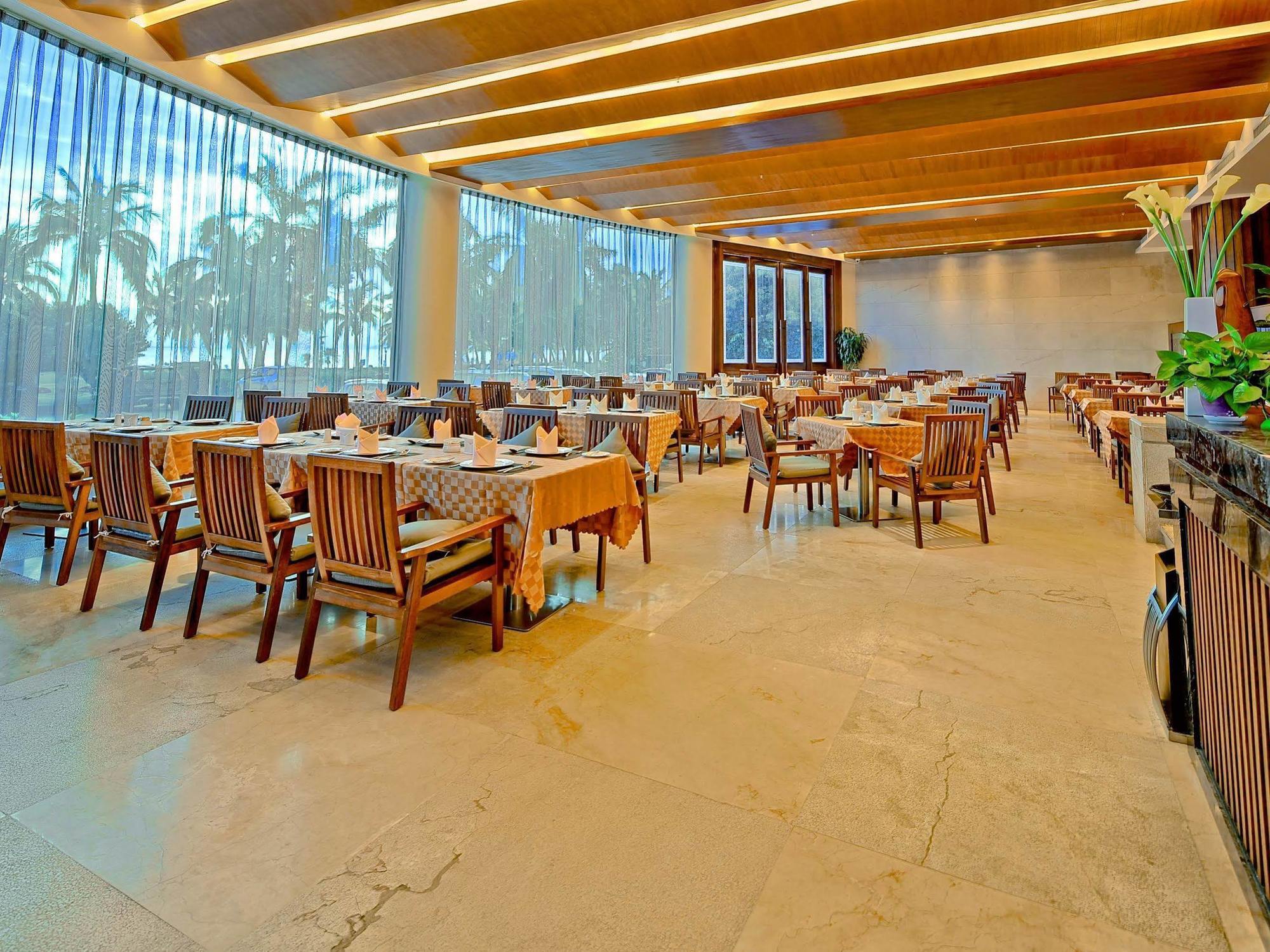 Sanya Bay Asgard Hotel Bagian luar foto
